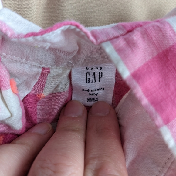 *3/$20 Baby girl Gap 2 piece set - Picture 2 of 2
